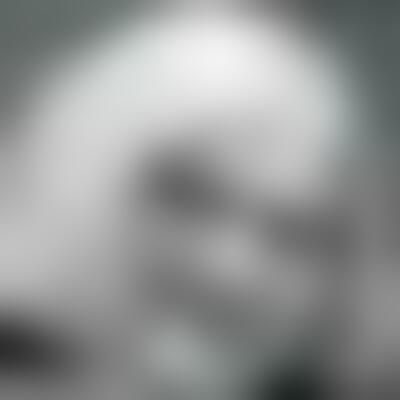 Profilbild einer 70 Jahre alten Frau, Single, 174 cm